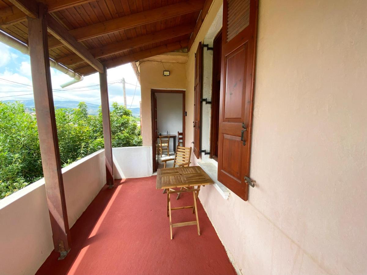 Dusk Apartments With Stunning Mountain View Chrissi Akti Chania Exterior foto